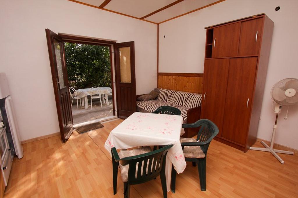 Apartments Stanko Sumartin Bagian luar foto