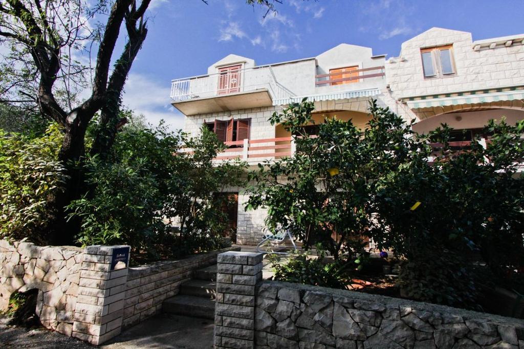 Apartments Stanko Sumartin Bagian luar foto