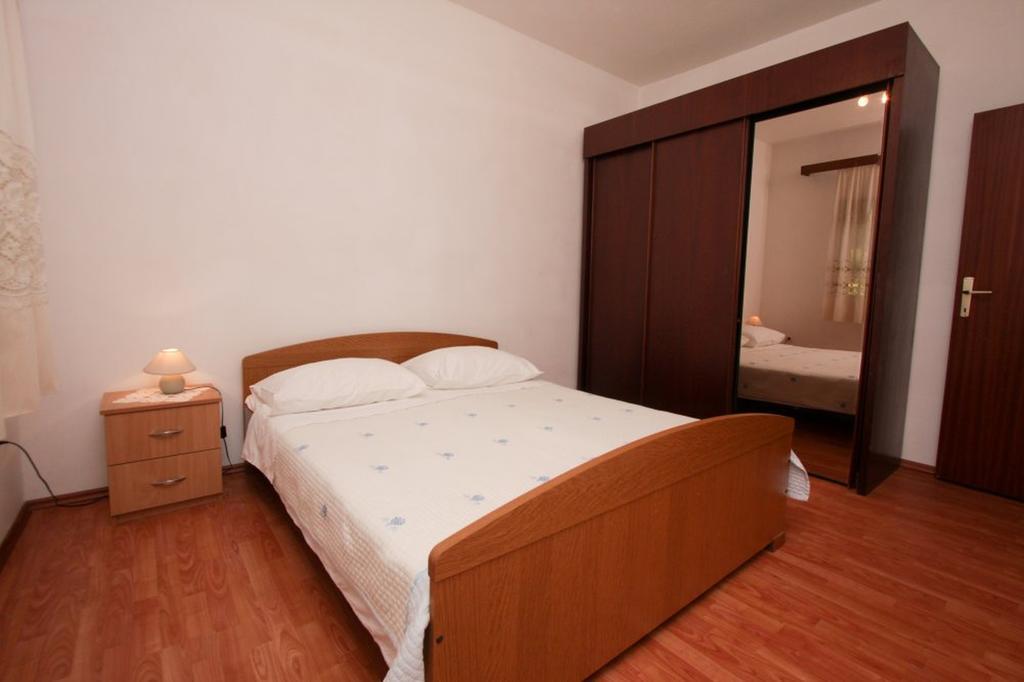 Apartments Stanko Sumartin Bagian luar foto